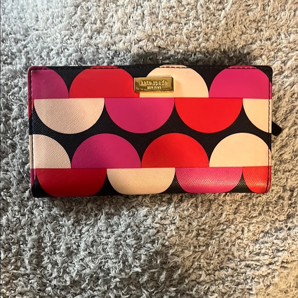 Kate Spade Pink and Black Geometric Wallet